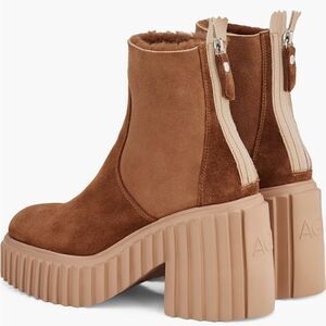 AGL Women’s Tiggy Warm Genuine Shearling suede Bootie size 8,5 NIB